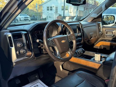 Used 2017 Chevrolet Silverado 1500 LTZ w/ High Desert Package image 26