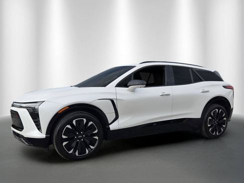 Used 2025 Chevrolet Blazer EV RS AWD/4WD image 3