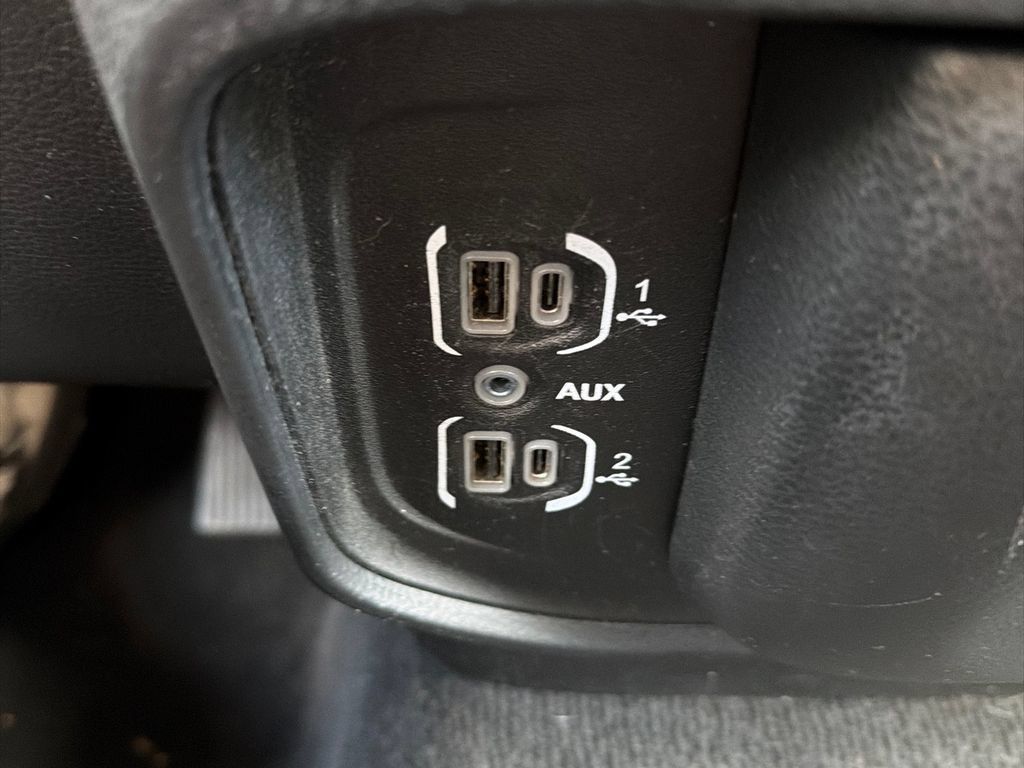 Used 2022 RAM 1500 Big Horn RWD image 15