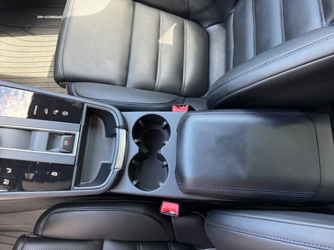 New 2026 Porsche Macan Turbo image 18