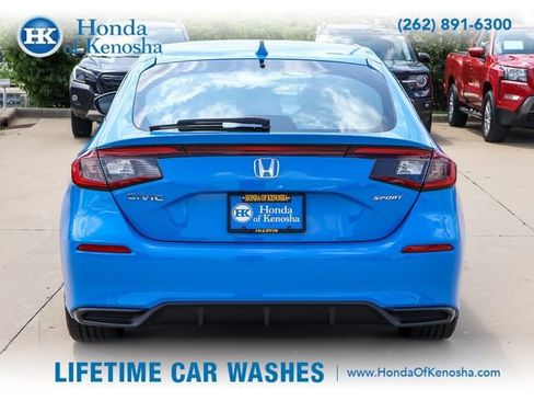 Used 2025 Honda Civic Sport image 4