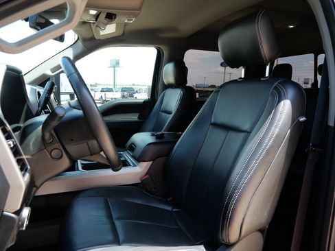 Used 2020 Ford F250 Lariat w/ Lariat Ultimate Package AWD/4WD image 21