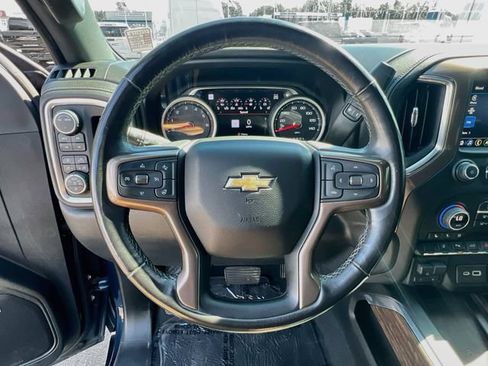 Used 2022 Chevrolet Silverado 2500 High Country w/ Z71 Off-Road Package AWD/4WD image 12