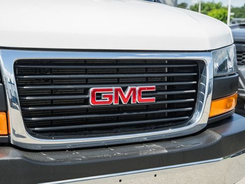Used 2024 GMC Savana 2500 w/ Driver Convenience Package RWD image 9