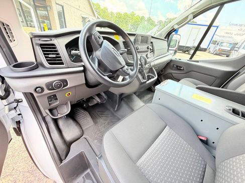 Used 2022 Ford Transit 350 Low Roof AWD image 14