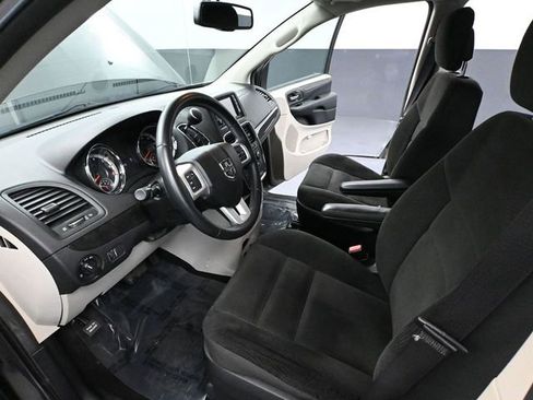 Used 2017 Dodge Grand Caravan SE w/ Power Window Group image 23