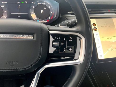 Used 2024 Land Rover Range Rover Sport SE image 24