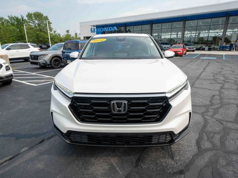 Used 2024 Honda CR-V EX image 2