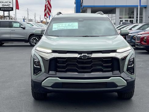 New 2026 Chevrolet Equinox ACTIV w/ Convenience Package III image 2