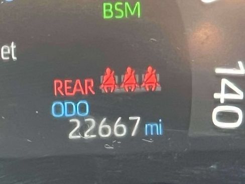 Certified 2023 Toyota RAV4 LE AWD/4WD image 28