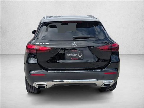 Used 2025 Mercedes-Benz GLA 250 image 7