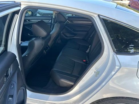 Used 2021 Honda Accord Touring image 6