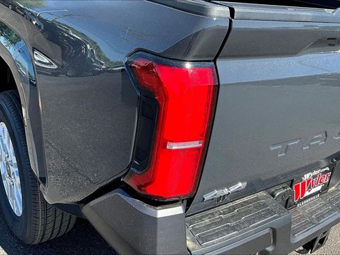 New 2026 Toyota Tacoma SR AWD/4WD image 14