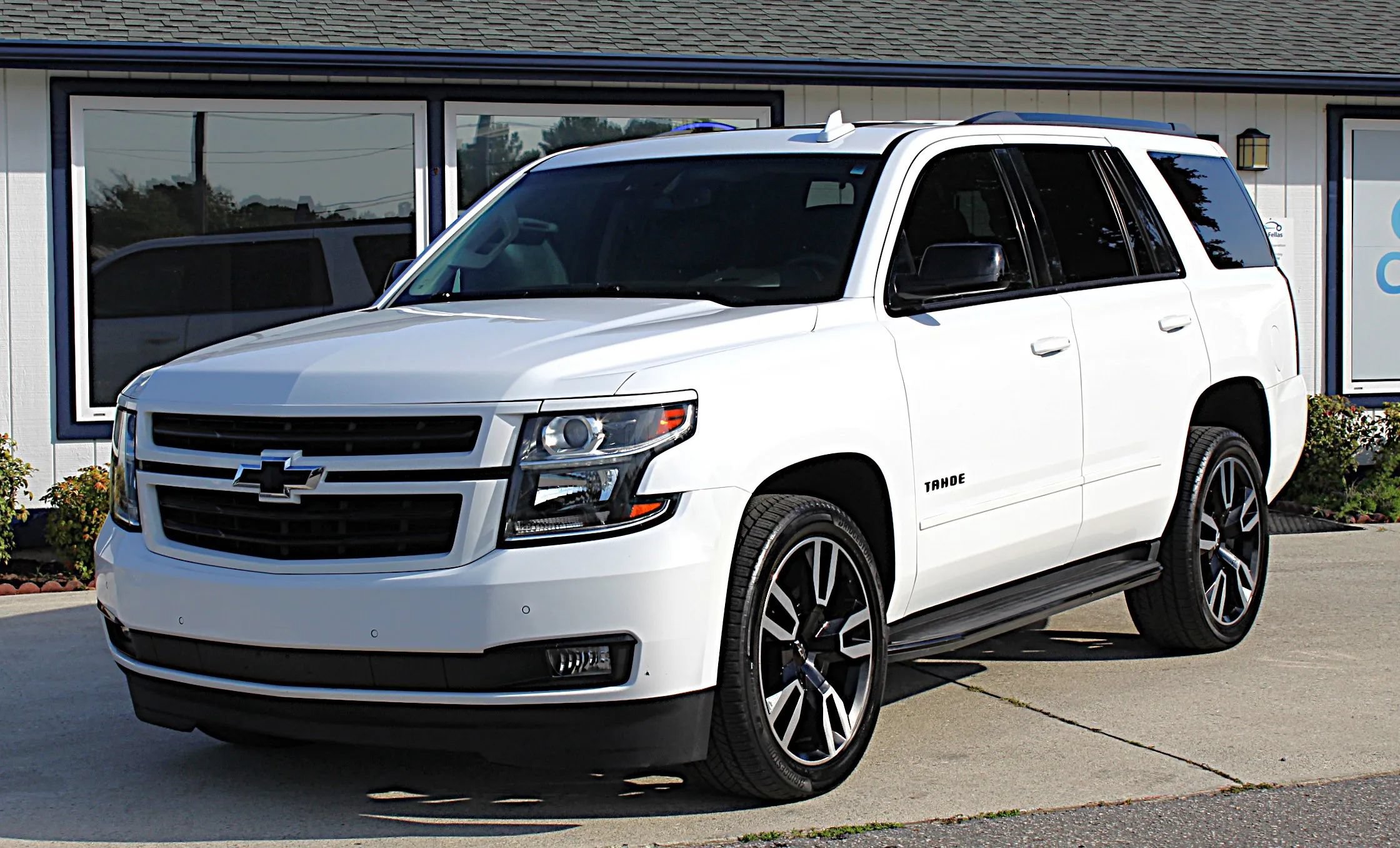 Used 2018 Chevrolet Tahoe Premier w/ RST 6.2L Performance Edition AWD/4WD image 1
