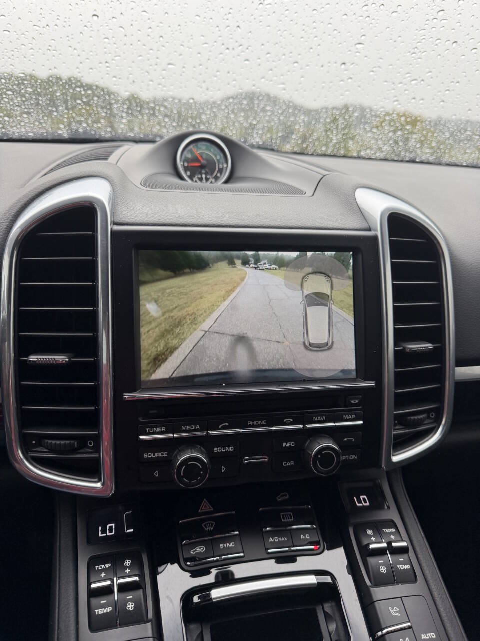 Used 2015 Porsche Cayenne Diesel AWD/4WD image 21
