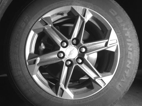 Used 2025 Chevrolet Blazer LT FWD image 12