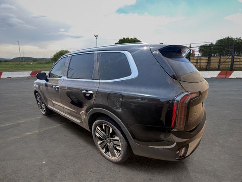 Certified 2023 Kia Telluride SX Prestige AWD/4WD image 4
