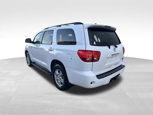 Used 2015 Toyota Sequoia SR5 image 4