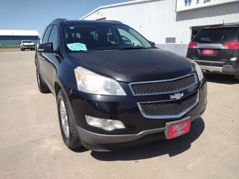 Used 2012 Chevrolet Traverse LT image 4