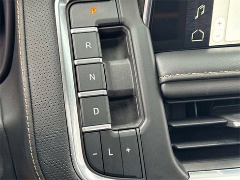 Used 2023 GMC Yukon AT4 w/ Technology Package image 24