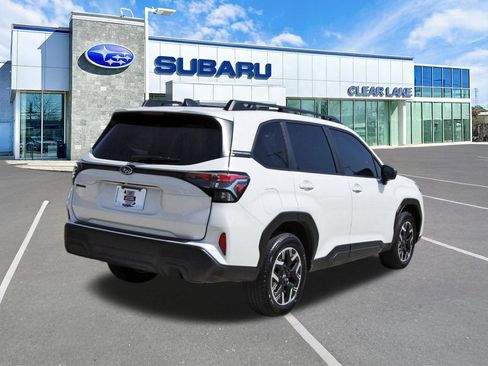 Certified 2025 Subaru Forester Premium w/ Convenience Package #1 AWD/4WD image 6