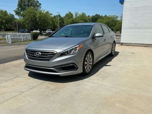 Used 2017 Hyundai Sonata Limited FWD image 9