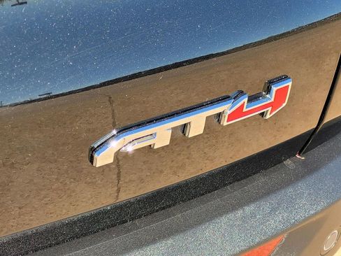 Used 2025 GMC Acadia AT4 image 9