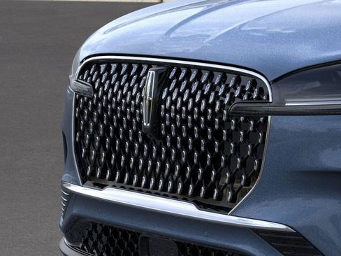 New 2026 Lincoln Aviator Premiere image 17