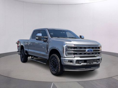 Used 2024 Ford F250 Platinum AWD/4WD image 7