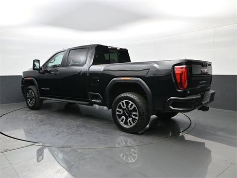 Certified 2023 GMC Sierra 2500 AT4 w/ AT4 Preferred Package image 7