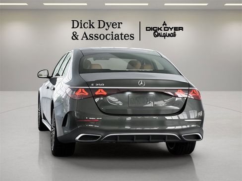 Used 2025 Mercedes-Benz E 350 Sedan image 15