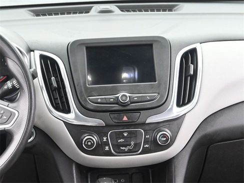 Used 2019 Chevrolet Equinox LS image 26