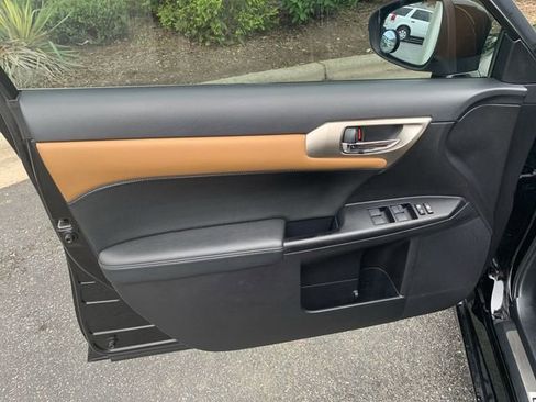 Used 2014 Lexus CT 200h w/ F Sport w/Nuluxe Interior FWD image 17