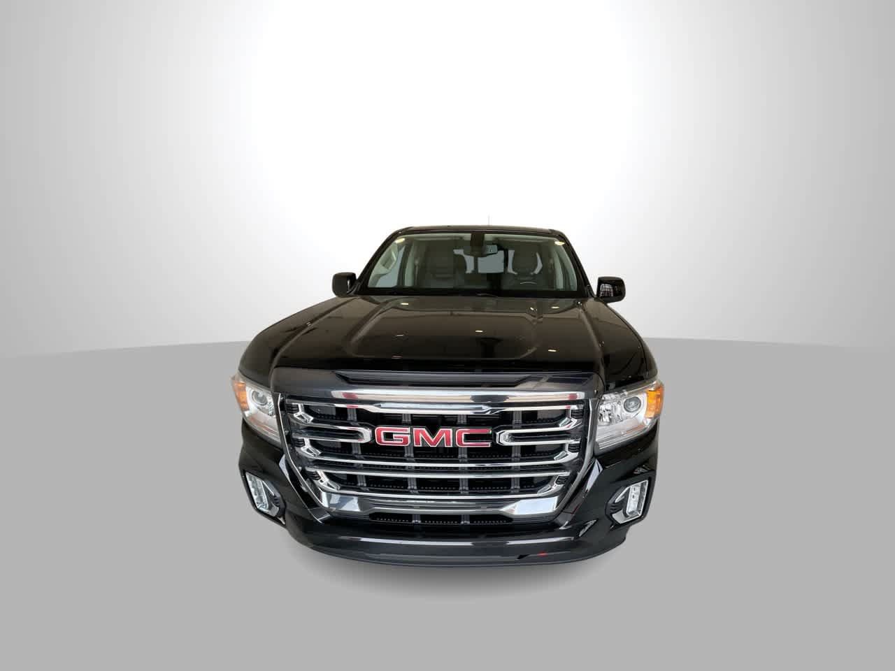 Used 2022 GMC Canyon AT4 w/ Trailering Package AWD/4WD image 3