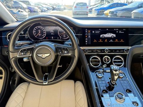 Used 2020 Bentley Continental GT image 18