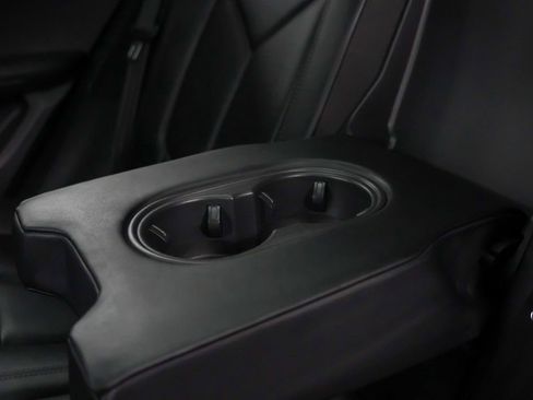 Certified 2025 Porsche Macan image 19