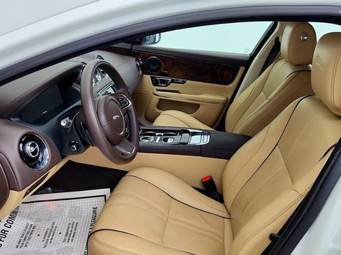 Used 2016 Jaguar XJ R-Sport AWD/4WD image 21