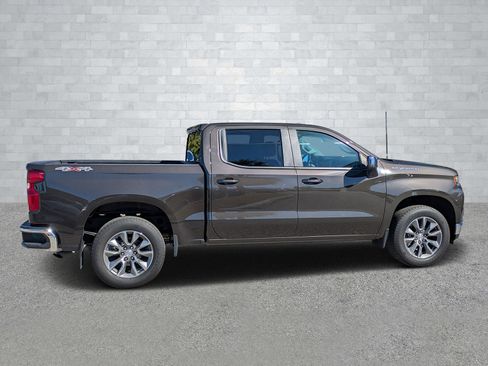 Used 2022 Chevrolet Silverado 1500 LT image 4