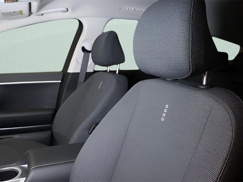 New 2026 Hyundai Ioniq 9 SE image 7