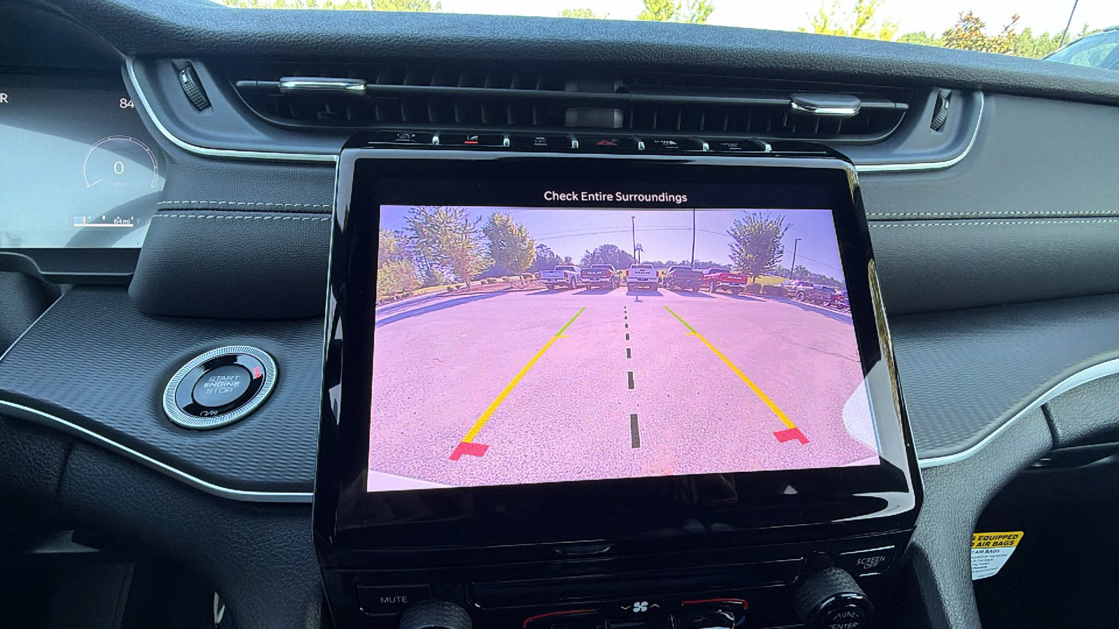 New 2027 Jeep Grand Cherokee Laredo RWD image 29