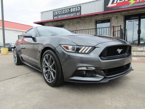 Used 2016 Ford Mustang GT Premium RWD image 6