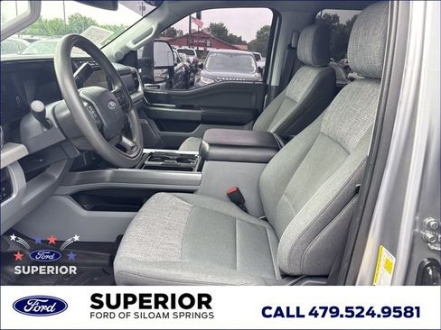 Used 2023 Ford F250 XLT w/ Black Appearance Package AWD/4WD image 19
