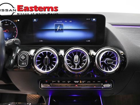 Used 2023 Mercedes-Benz GLA 250 4MATIC w/ Premium Package image 11