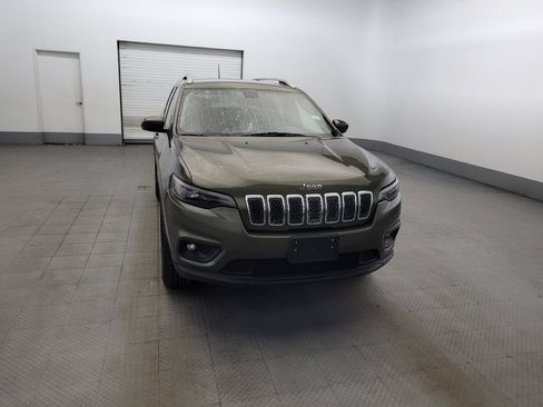 Used 2019 Jeep Cherokee Latitude Plus AWD/4WD image 14