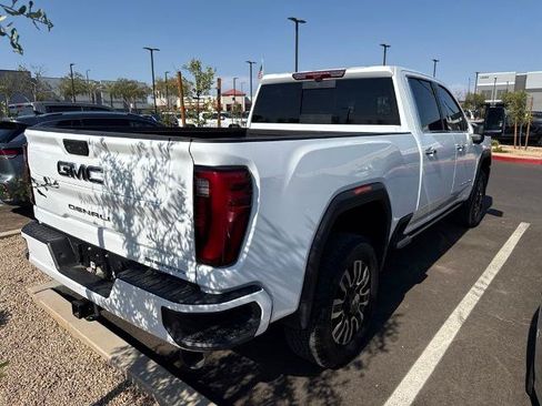 Used 2026 GMC Sierra 2500 Denali Ultimate w/ Max Trailering Package AWD/4WD image 3