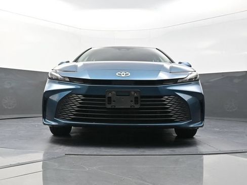 Certified 2025 Toyota Camry LE FWD image 31