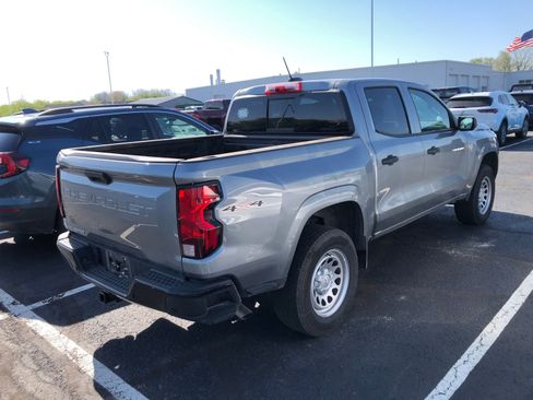 Used 2025 Chevrolet Colorado W/T w/ Advanced Trailering Package AWD/4WD image 4