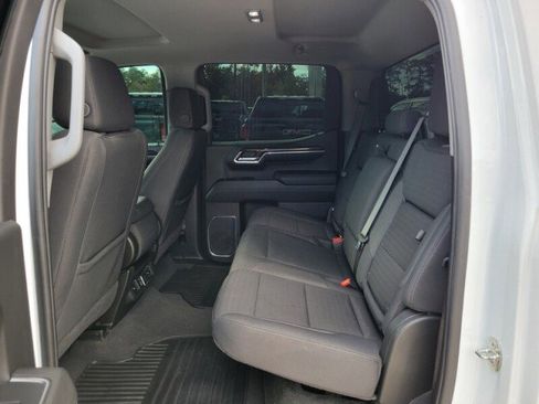 Used 2024 GMC Sierra 1500 Elevation image 27