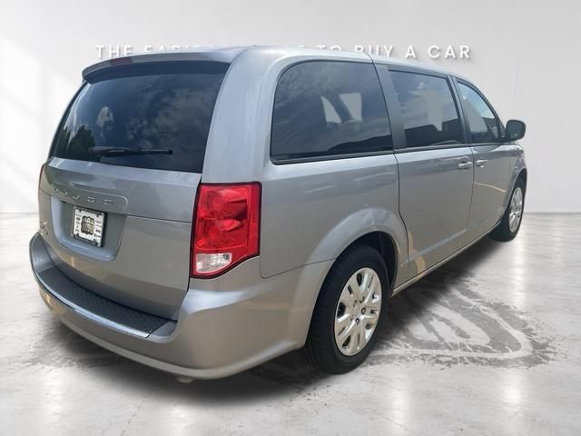 Used 2018 Dodge Grand Caravan SE w/ UConnect Hands-Free Group FWD image 9
