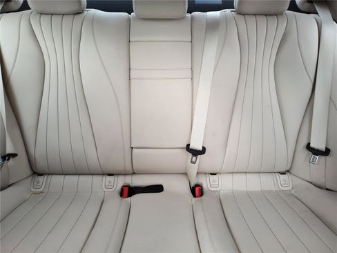 Certified 2022 Mercedes-Benz E 450 4MATIC Sedan image 25